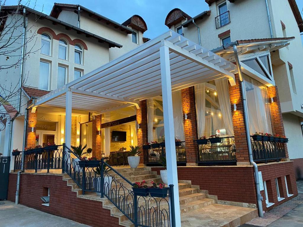 Allegria Hotel Spa Baile 1 Mai Exterior photo